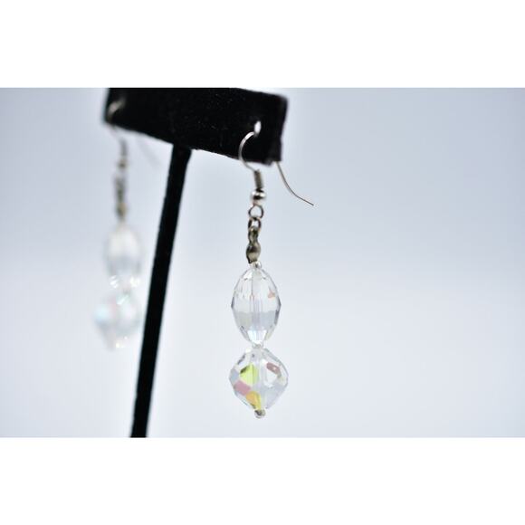 Vintage Crystal Earrings Aurora Borealis Faceted Drop Dangle Shiny 1980s Bin5 - Picture 2 of 12